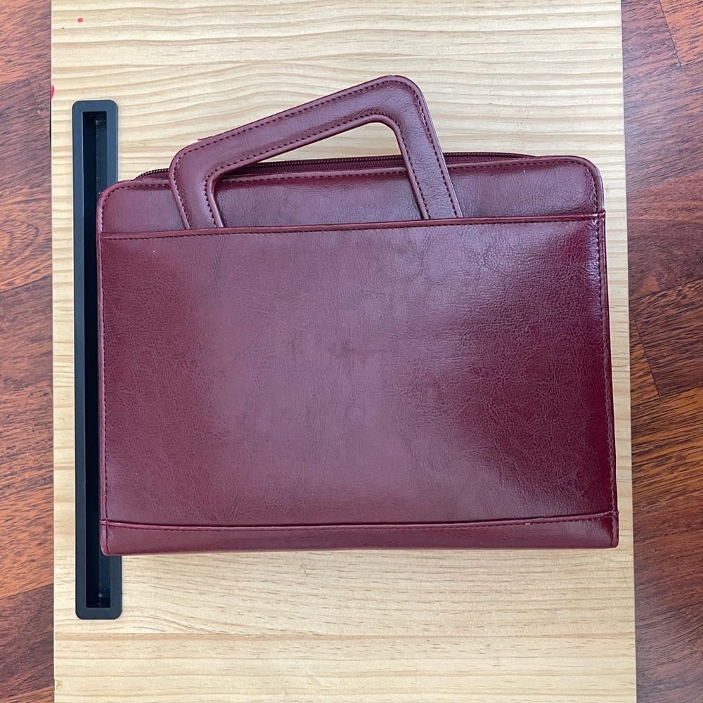 FRANKLIN COVEY Zippered Planner with Retractable Handles